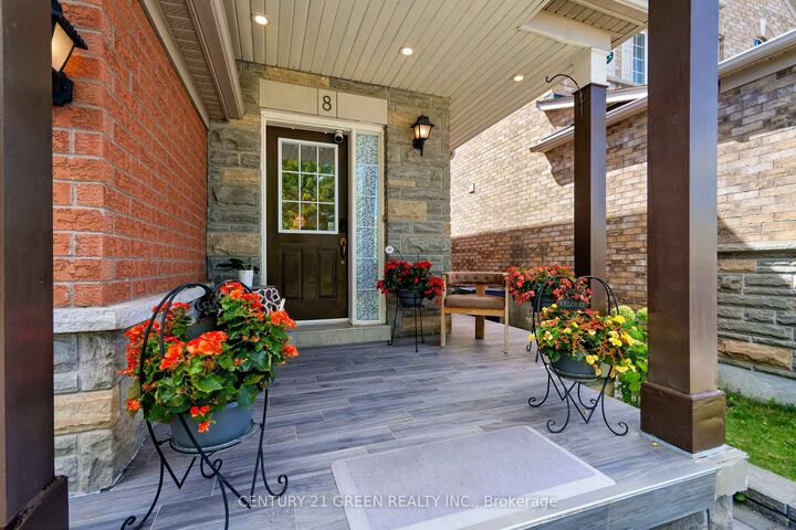 Photo de la propriété:  8 Lampman Drive  ON M1E 5L1 