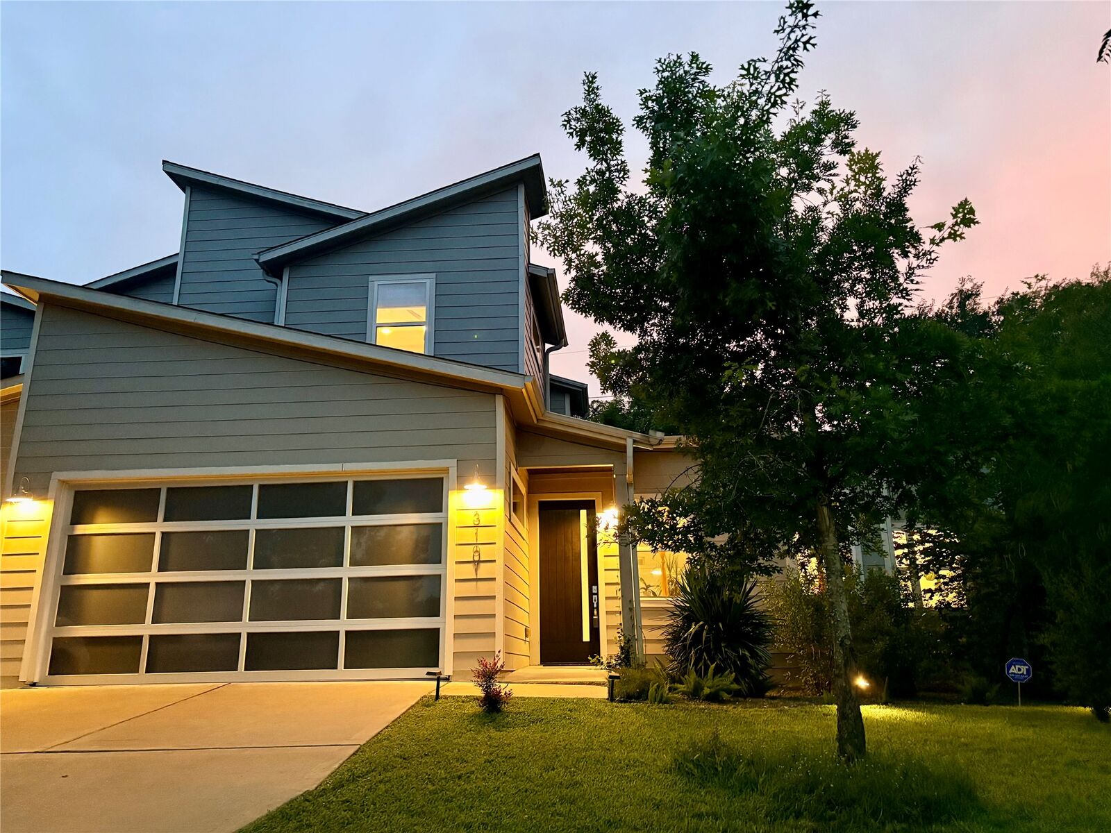 Property Photo: 3101 Sunnylawn Circle B TX 78723