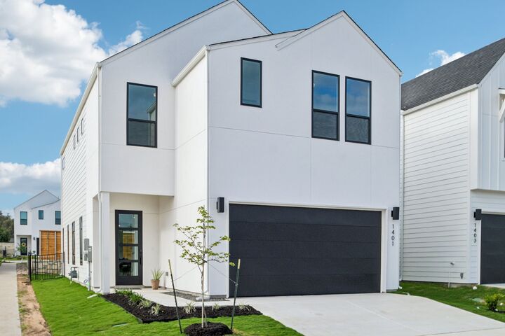 Property Photo: 1401 Sweet Bark Street TX 78745