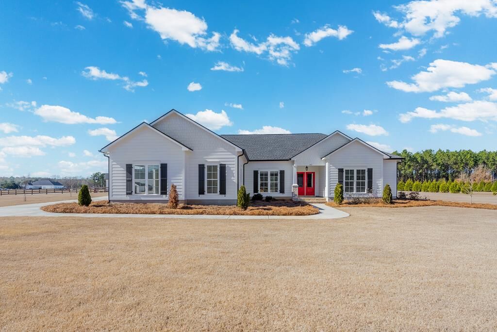 Property Photo:  143 Station Drive  GA 31763 