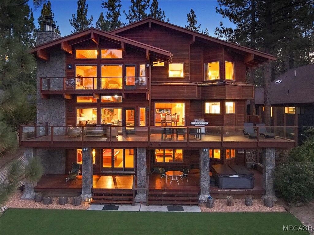 Property Photo:  251 N Eureka Drive  CA 92315 