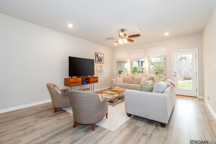 Property Photo:  6407 Tiger Pointe Dr  LA 70817 