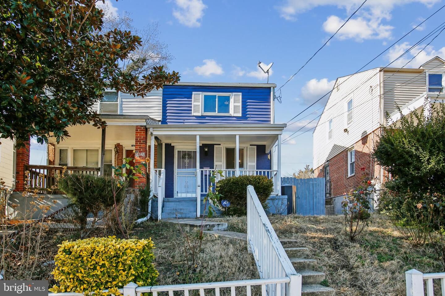 Property Photo:  836 Division Avenue NE  DC 20019 