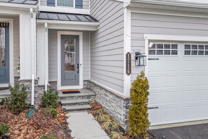Property Photo:  1716 Frost Lane  PA 19380 