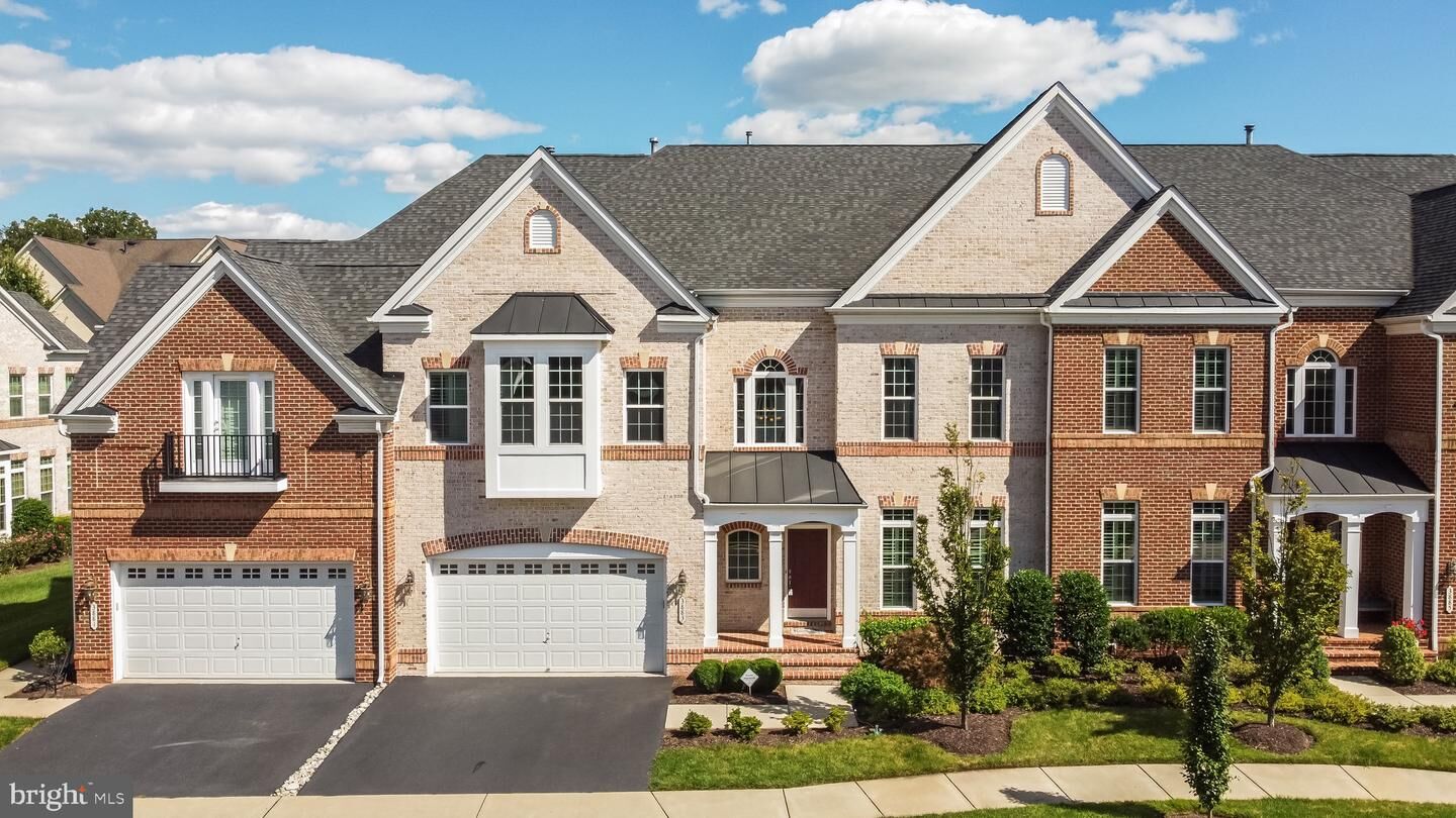 Property Photo:  3883 Billberry Drive  VA 22033 