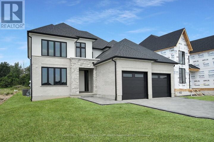 Property Photo: 4137 Fallingbrook Road ON N6P 1H5