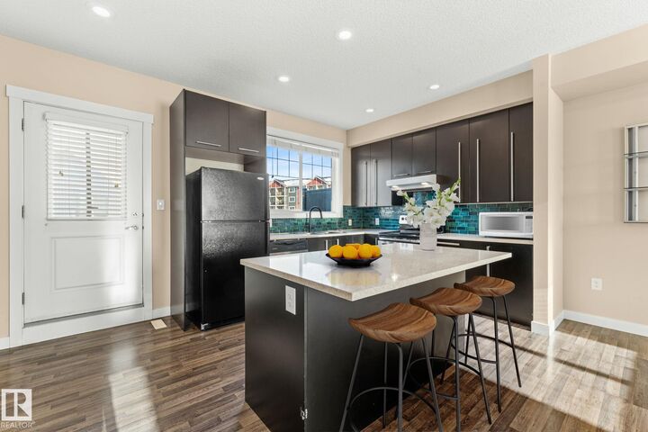 Photo de la propriété: 8315 180 Avenue NW 30 AB T5Z 0J2