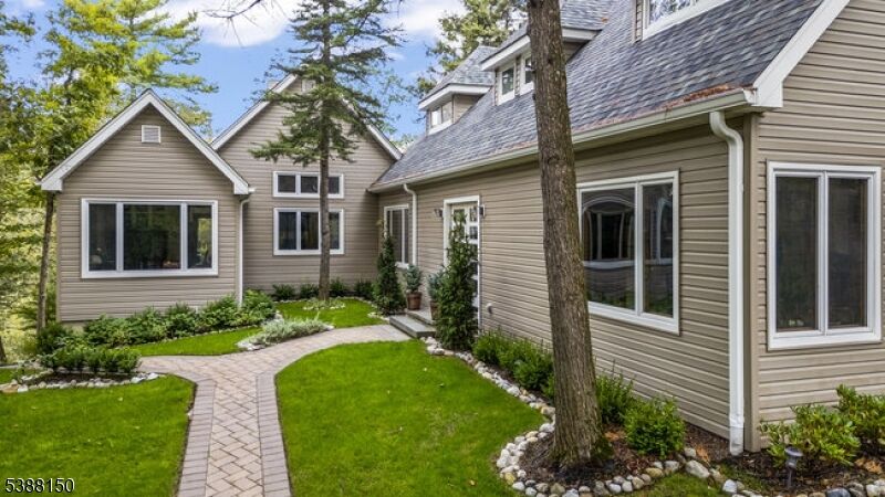 Property Photo:  68 High Point Rd  NJ 07403 