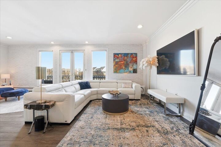 Property Photo: 109 Shearwater Ct East 21 NJ 07305