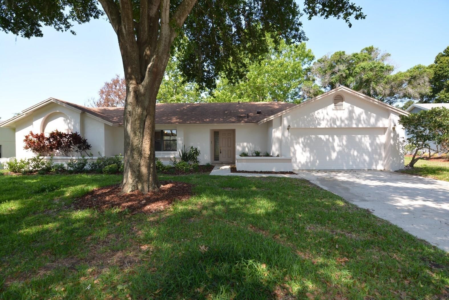 Property Photo: 5106 Sun Palm Drive FL 34786