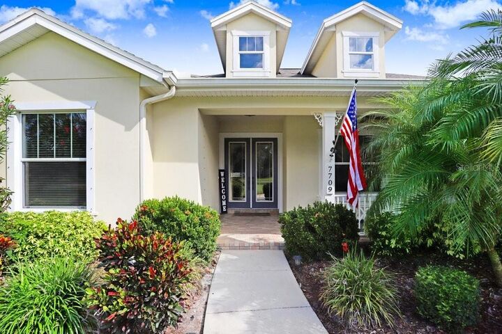 Property Photo:  7709 Kenia Meadows Lane  FL 33556 
