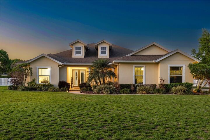 Property Photo:  7709 Kenia Meadows Lane  FL 33556 