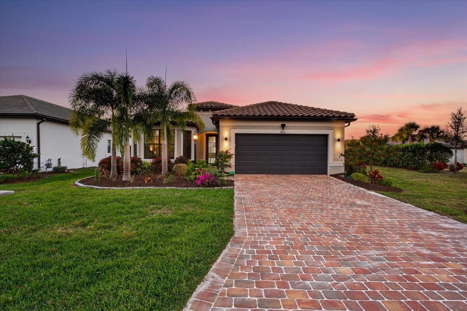 Property Photo:  7683 Summerland Cove  FL 34202 