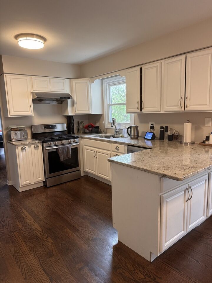 Property Photo: 1332 Culpepper Drive IL 60540