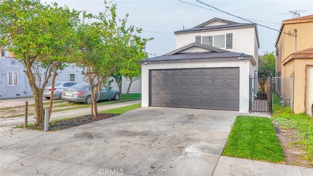 Property Photo:  1693 E 110th  CA 90059 