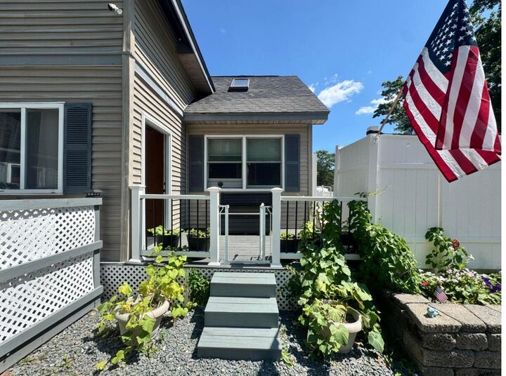 Property Photo:  104 N Bend Road  ME 04605 