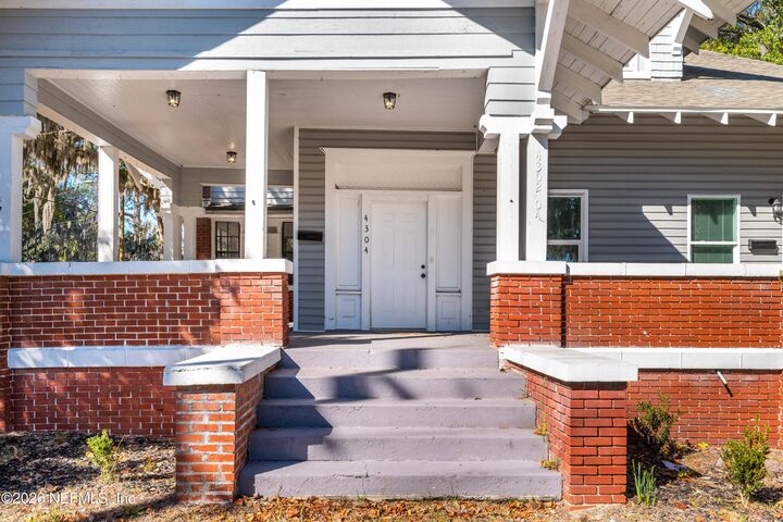 Property Photo:  4302 N Pearl Street  FL 32206 