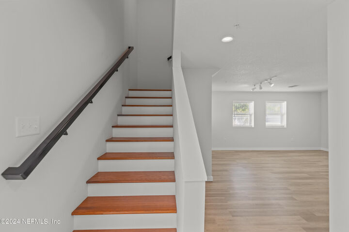 Property Photo: 223 19th Avenue N FL 32250