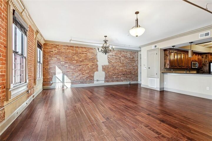Property Photo:  431 Gravier Street 4  LA 70130 