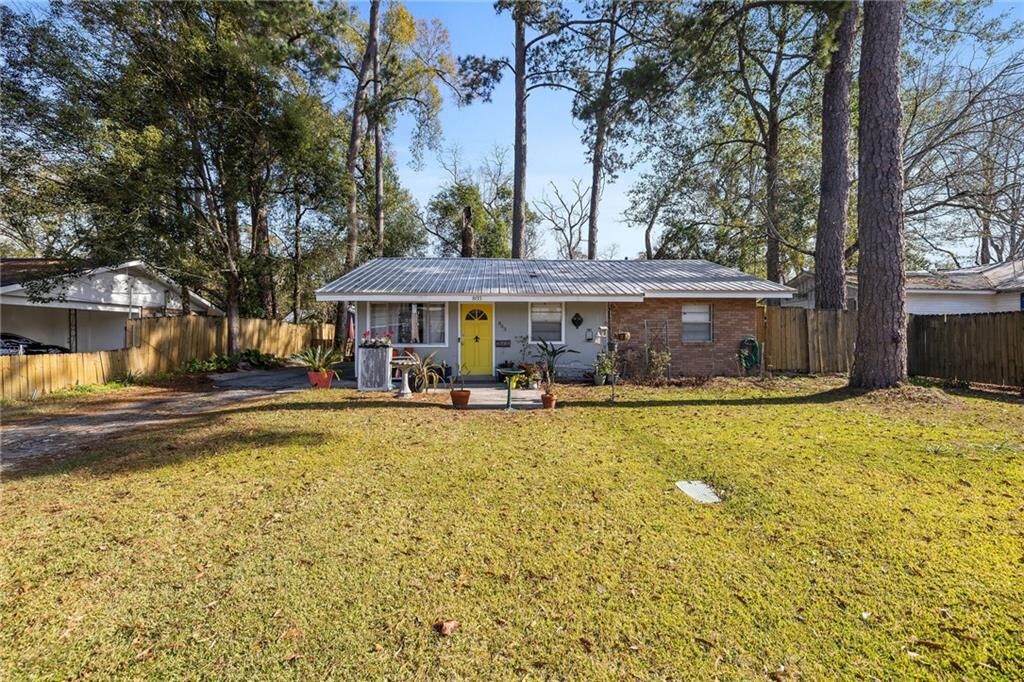 Property Photo:  803 S Chestnut Street  LA 70403 