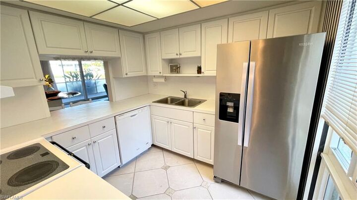 Property Photo: 269 Palm Dr 269-3 FL 34112
