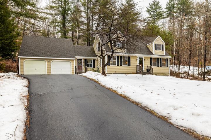 Property Photo:  49 Cottage Circle  NH 03784 