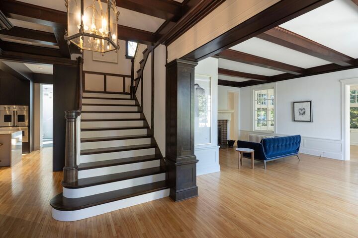 Property Photo:  2700 W Lake Of The Isles Parkway  MN 55416 