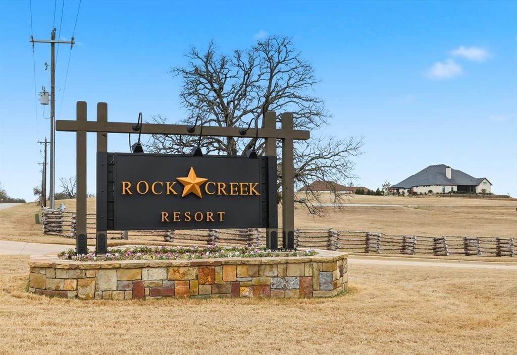 Property Photo:  136 Leo Palace Lane  TX 76245 