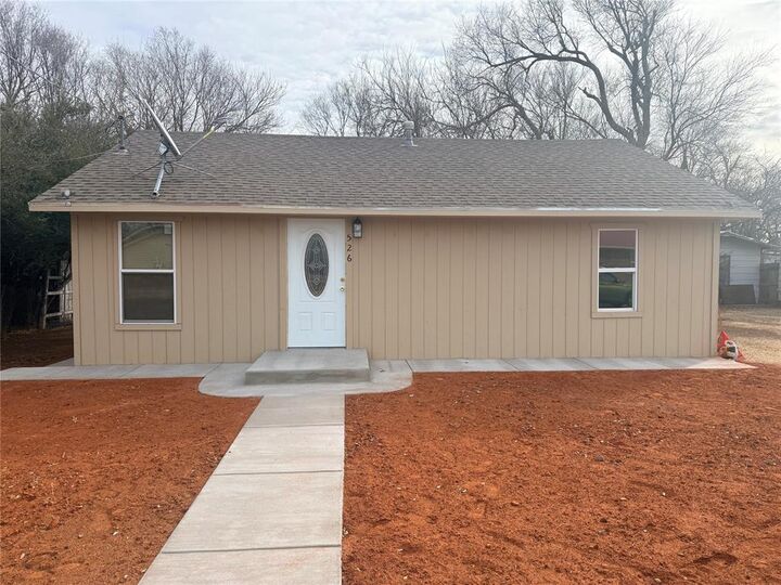 Property Photo:  526 S Howard Avenue  OK 73644 