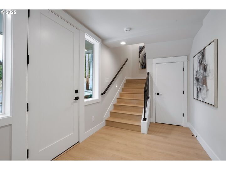 Property Photo:  6024 SW 18th Dr  OR 97239 