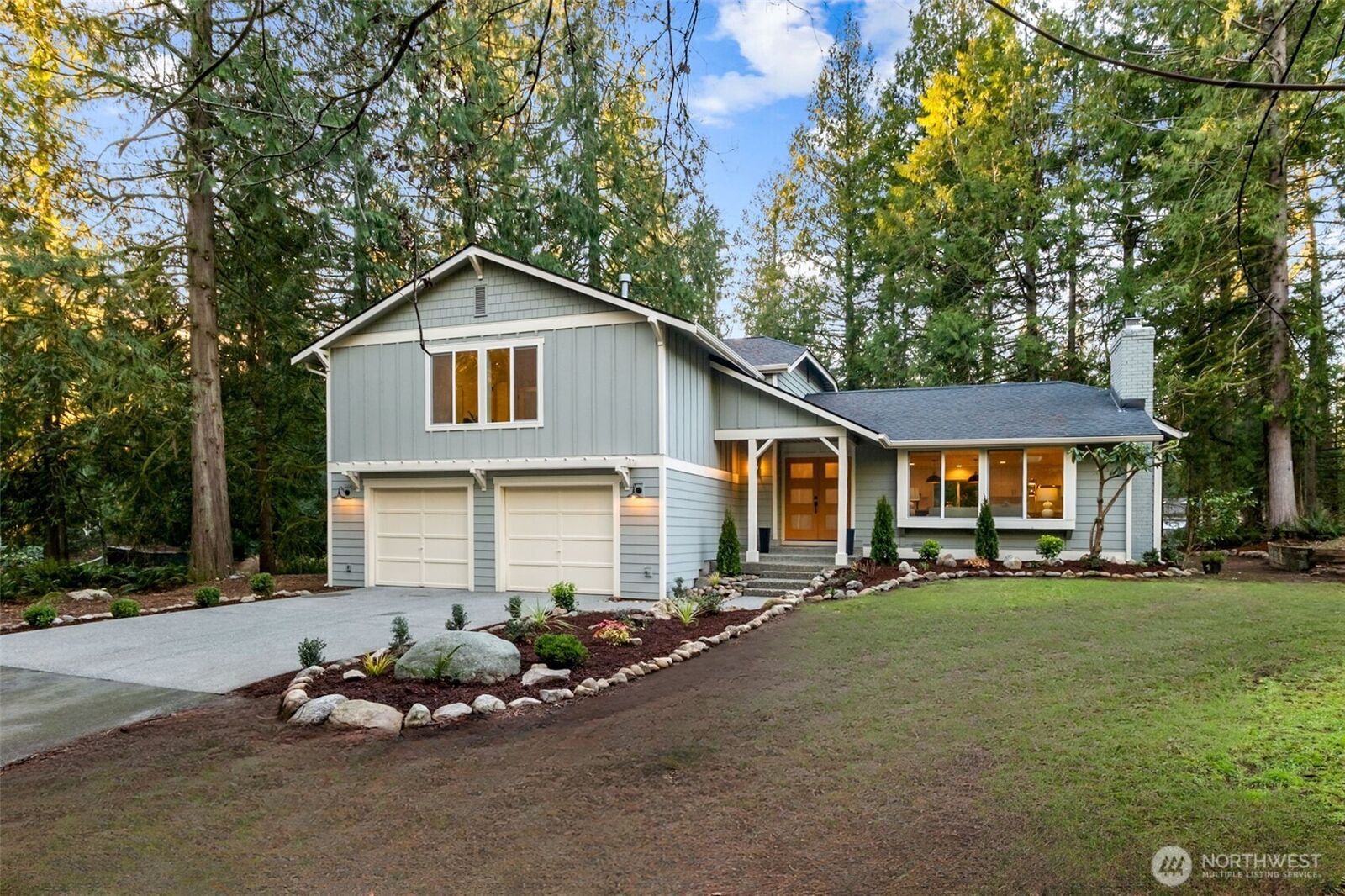Property Photo:  14925  258th Avenue SE  WA 98027 