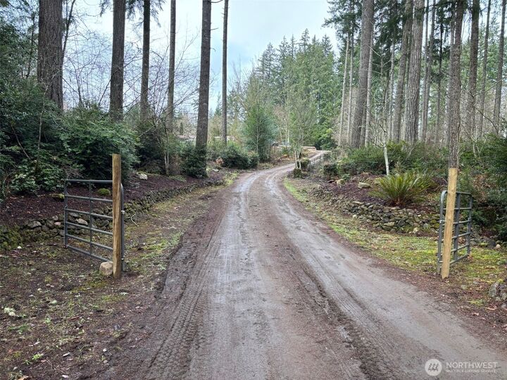 Property Photo: 311 E Murray Road WA 98546