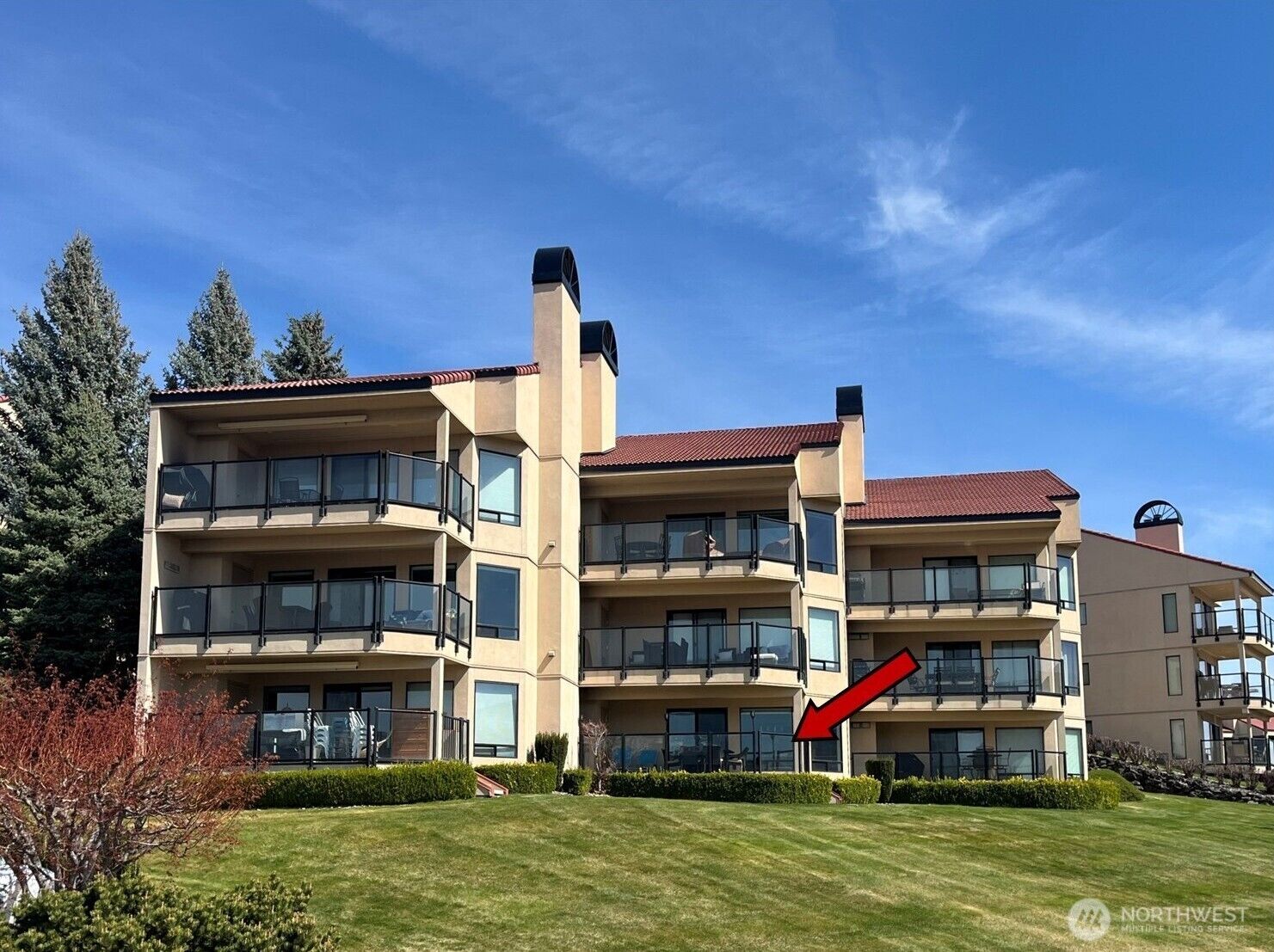 Property Photo:  100  Lake Chelan Shores Drive 19-2  WA 98816 