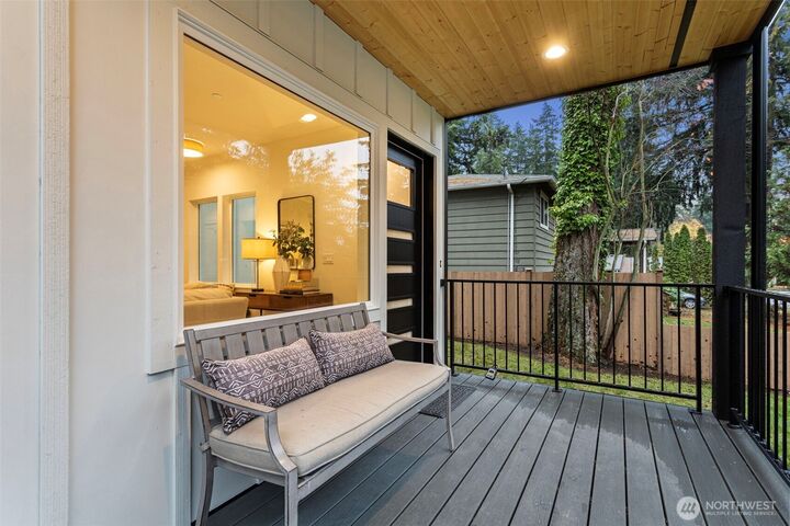 Property Photo: 11218 115th Place NE WA 98033