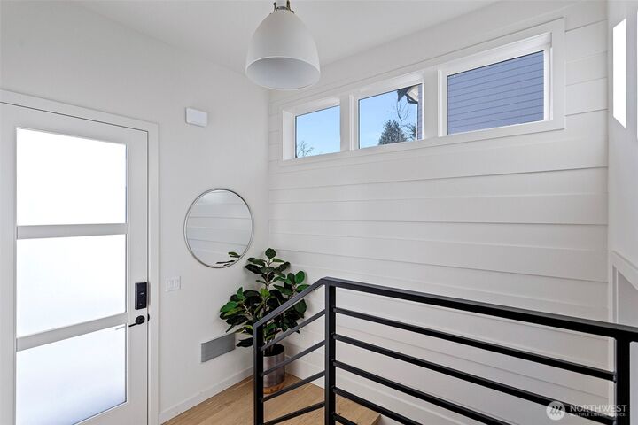 Property Photo:  8017  126th Avenue NE B  WA 98033 