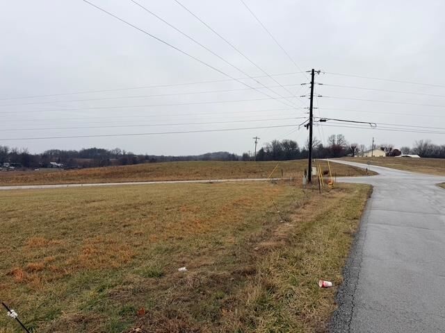 Property Photo:  1093 Anna Sandhill Road  KY 42101 