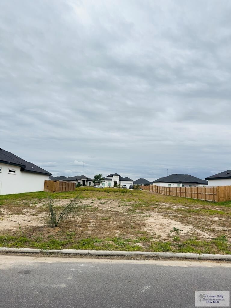 Property Photo:  90 Brooks Circle North  TX 78559 