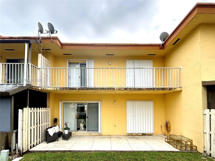 Property Photo: 8384 SW 154th Ave 68 FL 33193