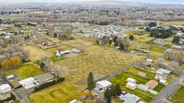 Property Photo:  Nka Lot 4 E 23rd Ave  WA 99337 