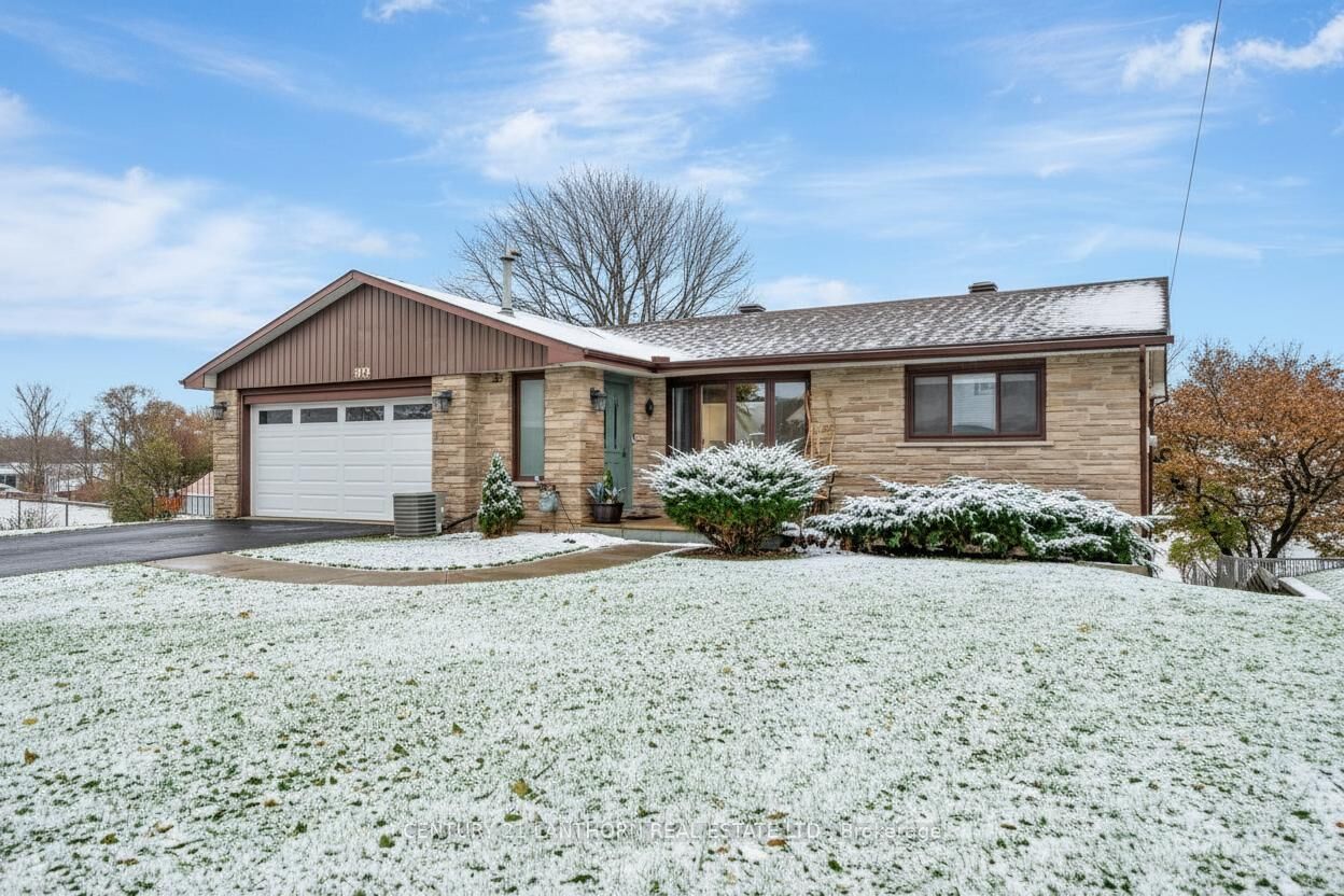 Property Photo:  212 Main Street  ON K0K 1X0 