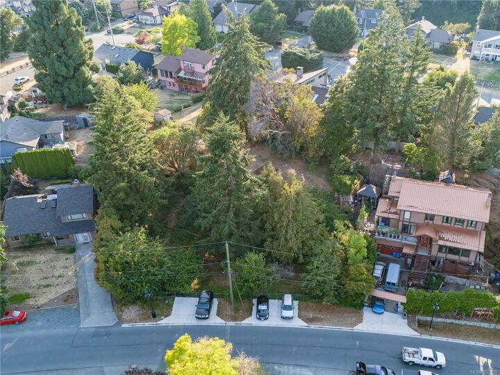 Property Photo: 3366 Mary Anne Cres #B BC V9C 3L2