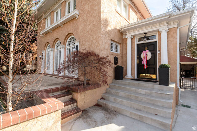 Property Photo: 1120 E Yale Ave UT 84105