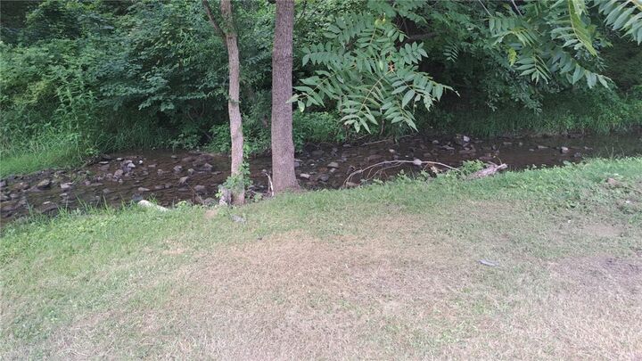 Property Photo:  131 Hopwood-Coolspring Rd  PA 15445 