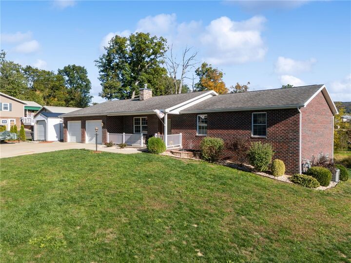 Property Photo:  134 Gardner Ave  PA 15456 