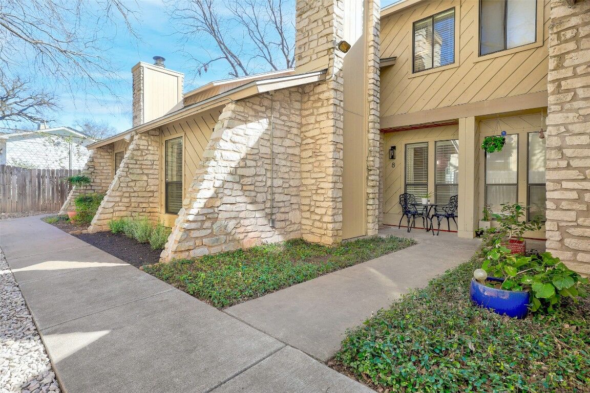 Property Photo:  2500 Enfield Road 8  TX 78703 
