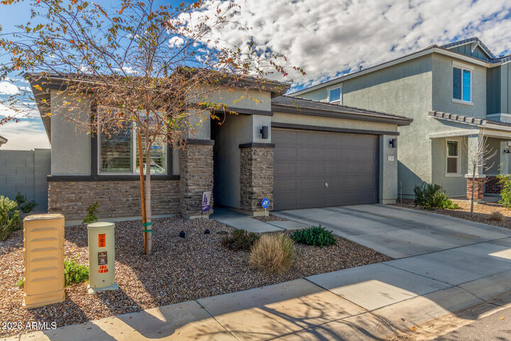 Property Photo:  2709 E Houston Avenue  AZ 85119 