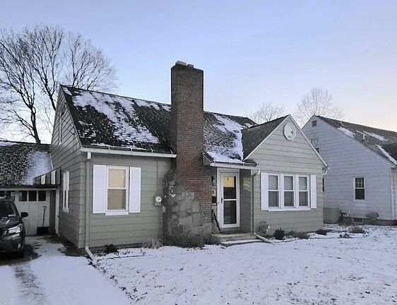 Property Photo:  28 Hotchkiss Avenue  NY 13901 