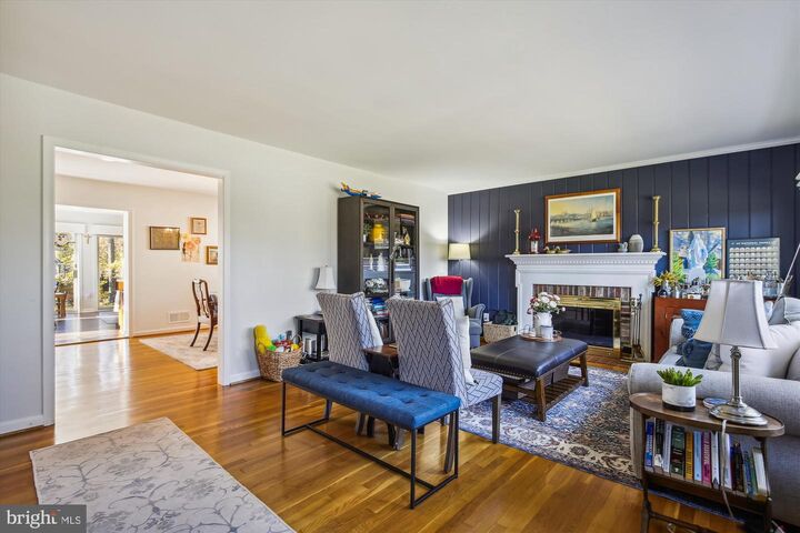 Property Photo:  7309 Pinecastle Road  VA 22043 