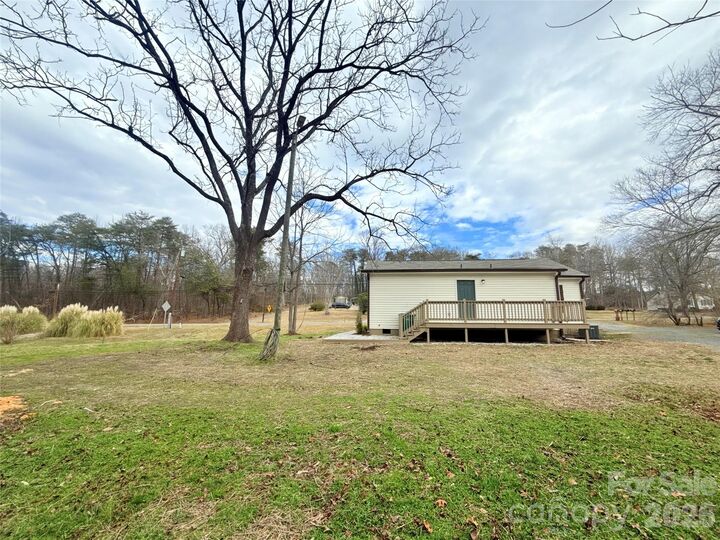 Property Photo:  706 S Salisbury Avenue  NC 28159 