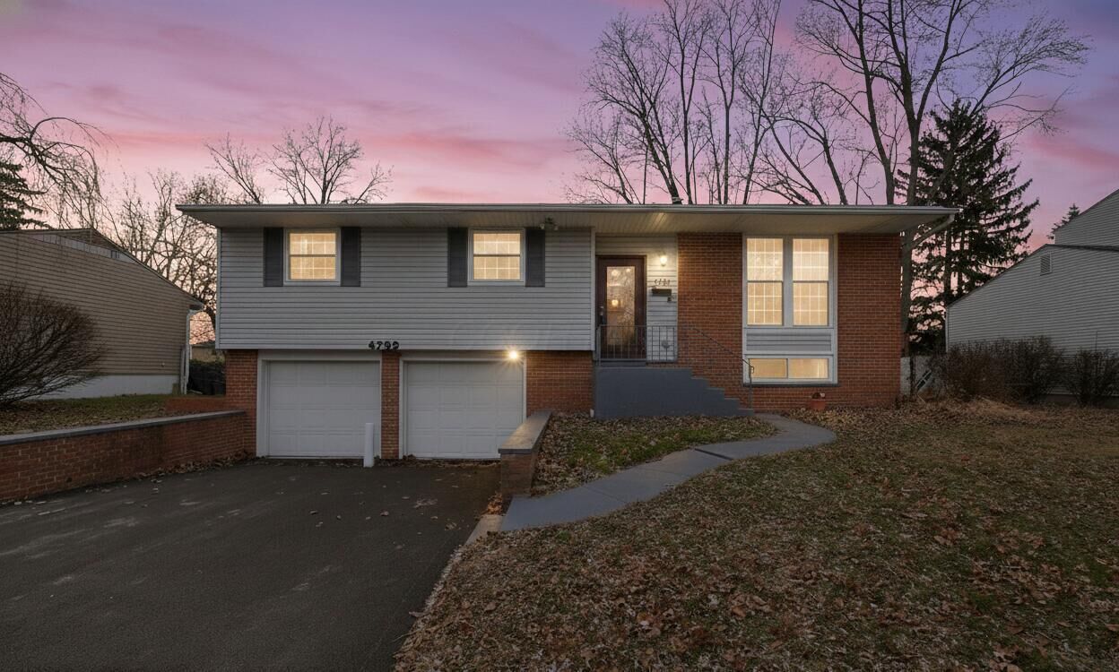 Property Photo:  4795 Colonel Perry Drive  OH 43229 